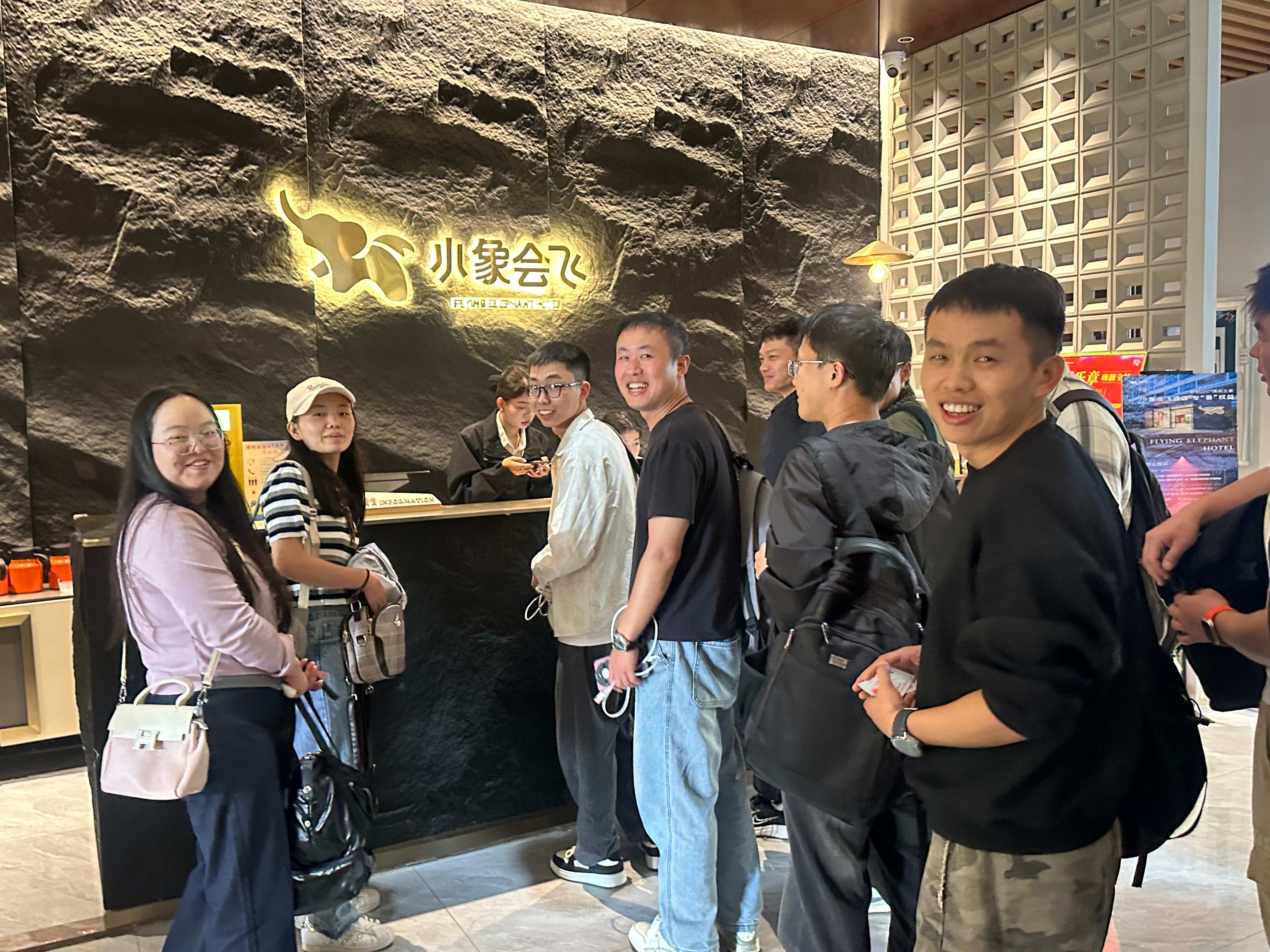 1757671051201305.jpg 1757671051201305.jpg